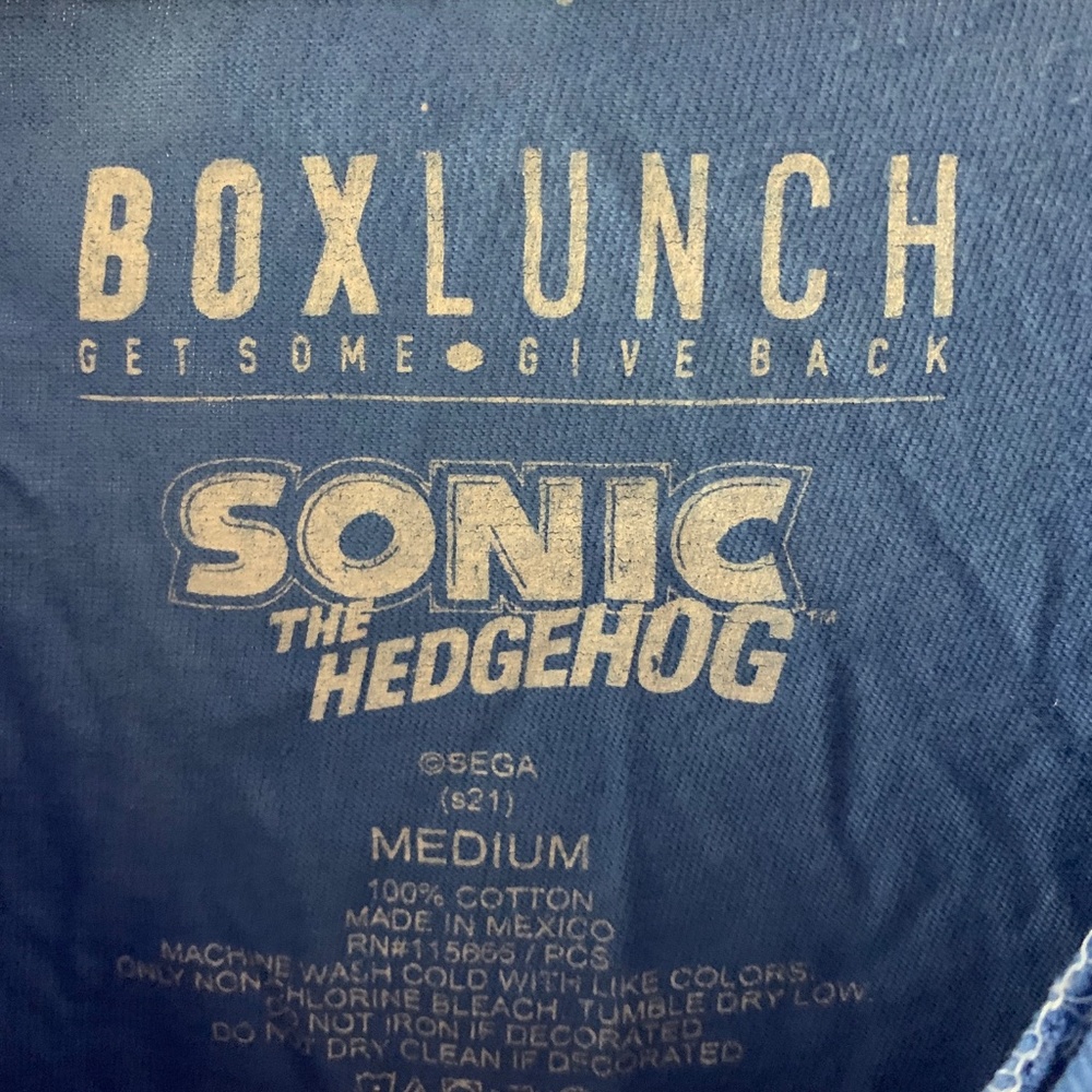 Boxlunch Sonic The Hedgehog Classic Sonic Radial Dye Long Sleeve Shirt - Picture 2 of 4